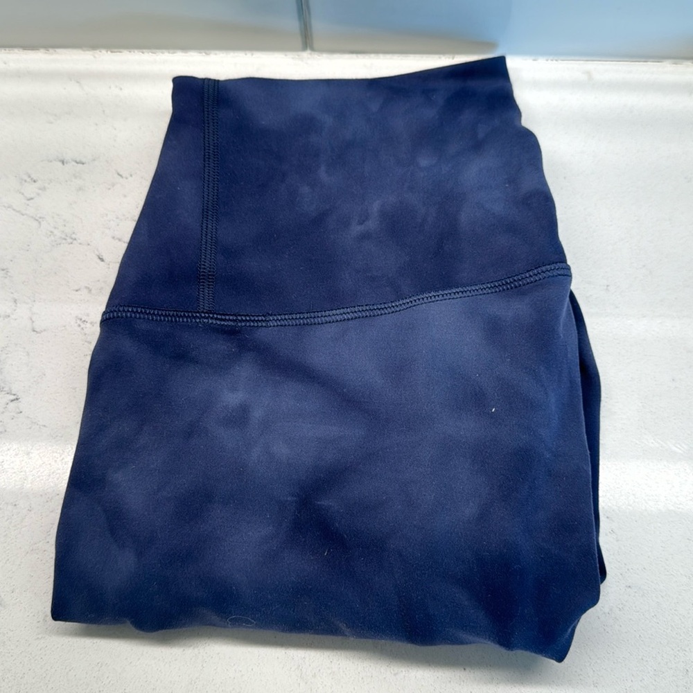 Lululemon 25” Wunder Under Leggings Size 6